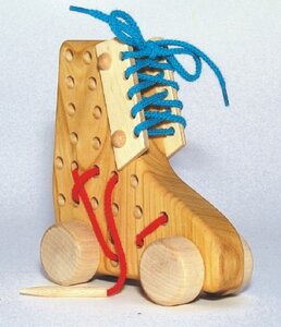 Einfädelspielzeug Schuh - BAJO