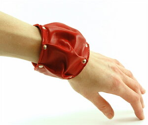 Armband-Tasche 9cm - AEHRENKRANZ
