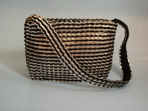 Paula Tasche - Reciclage
