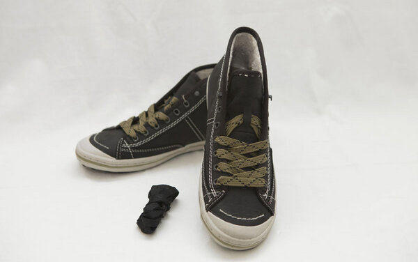 Take on Hi Brr black - SIMPLE SHOES
