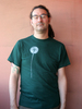 Bio- & Fair-Trade-Männershirt 'Pusteblume' tannengrün - Hirschkind