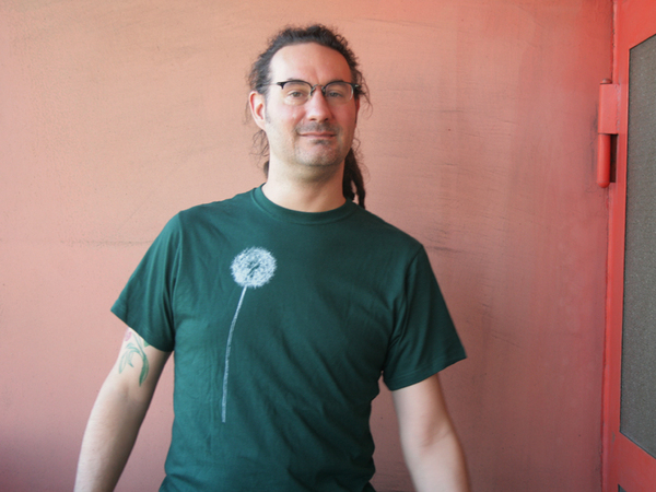 Bio- & Fair-Trade-Männershirt 'Pusteblume' tannengrün - Hirschkind