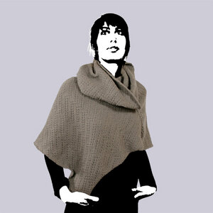 snwodrop Poncho - junebug