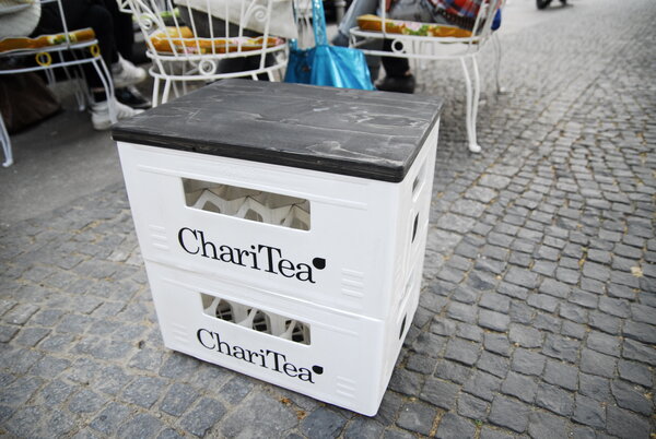 ChariTea Hocker schwarz - LemonAid