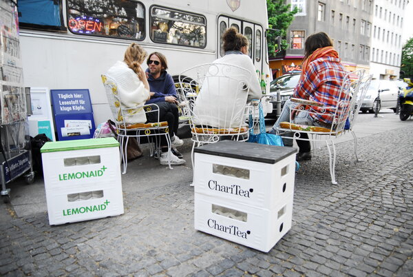 ChariTea Hocker schwarz - LemonAid
