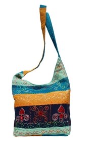 Umhängetasche, bunt mit Querstreifen 789-05 - Karma Fair Trade