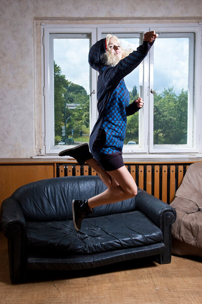 Kleid mit blauen Elefanten und Kapuze - Ken Panda