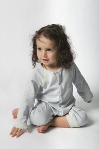 Baby- und Kleinkind Schlafanzug unisex aus reiner Bio Baumwolle kbA - green astronaut