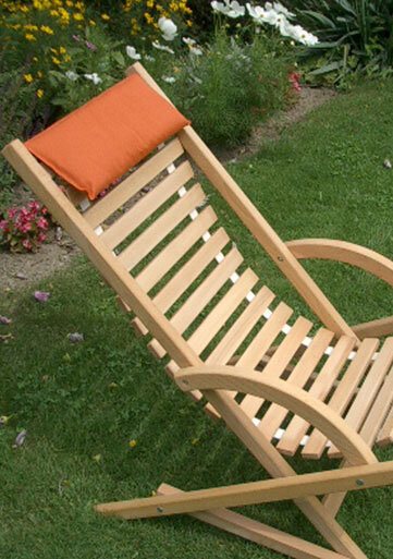 Schaukelliegestuhl mit Holzlamellen - werkstatt-design