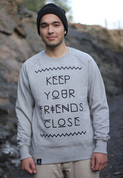 FRIENDS CLOSE SWEATER - OBSERVED