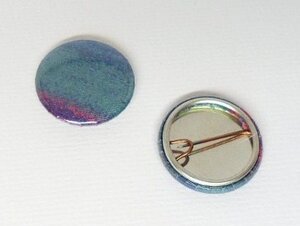 Button Grüner Schimmer, Anstecker von Leesha - Leesha
