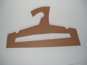 Papp-Kleiderbügel braun - Papp à la papp