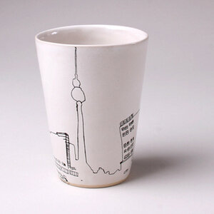 Becher mit Berlin-Motiv - VIA Werkstätten